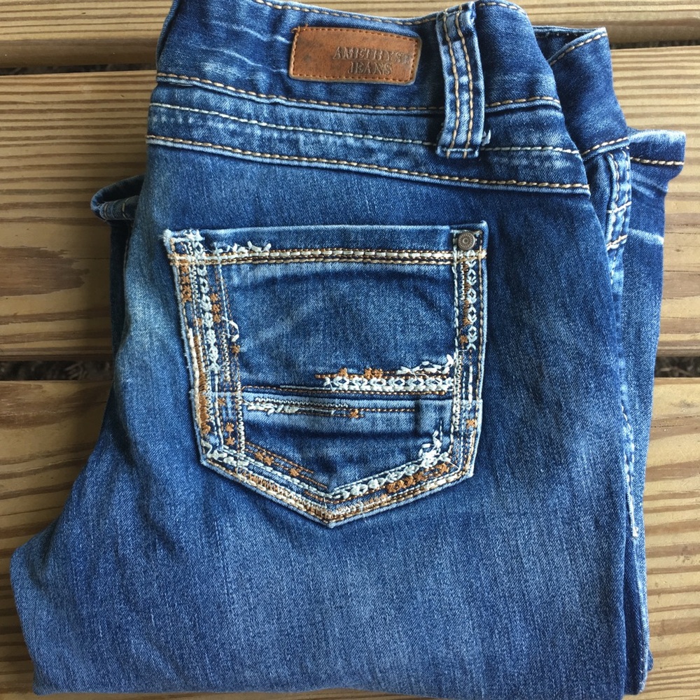 Amethyst Jeans. Size 1 (junior). Bootcut
